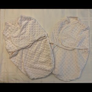 Cream Swaddles Velcro